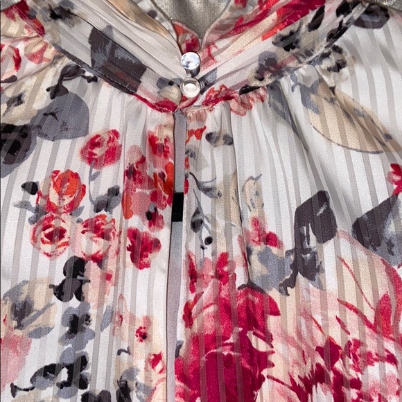 🌸EUC flowy summer tank top - Picture 4 of 4